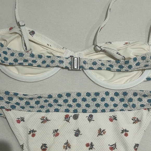 Rhythm Bikini Set - Picture 5 of 7